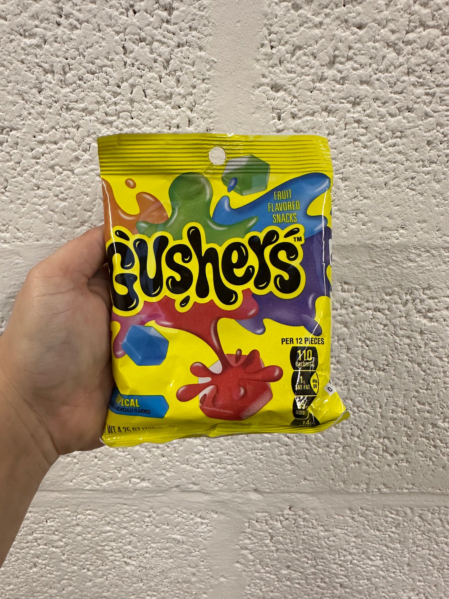 Gusher Tropical Peg Bag