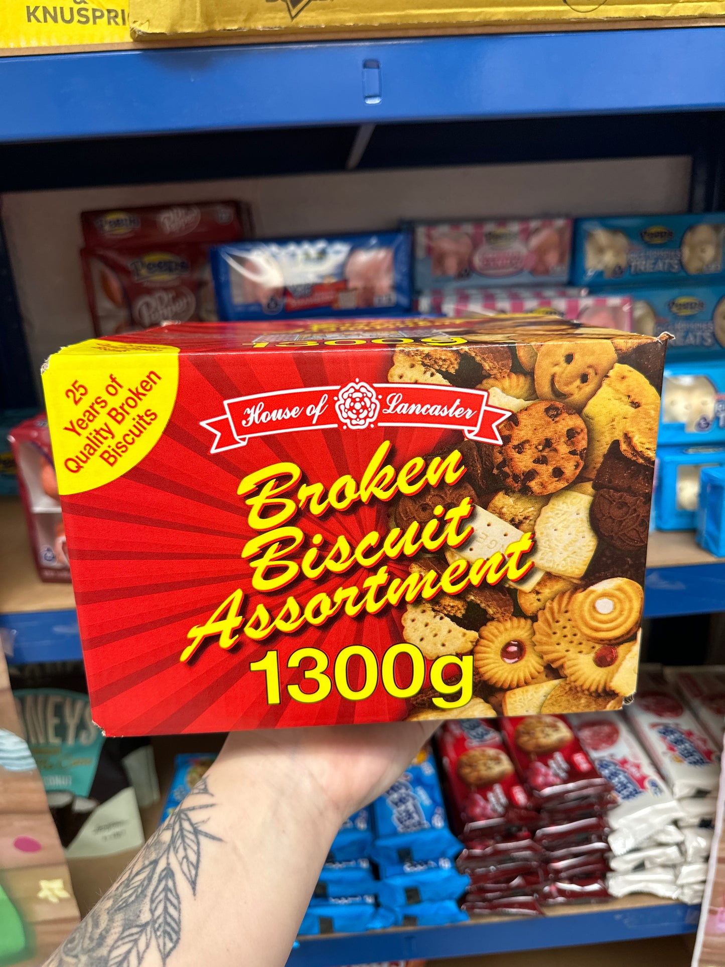 1.3kg Broken Biscuits assortment