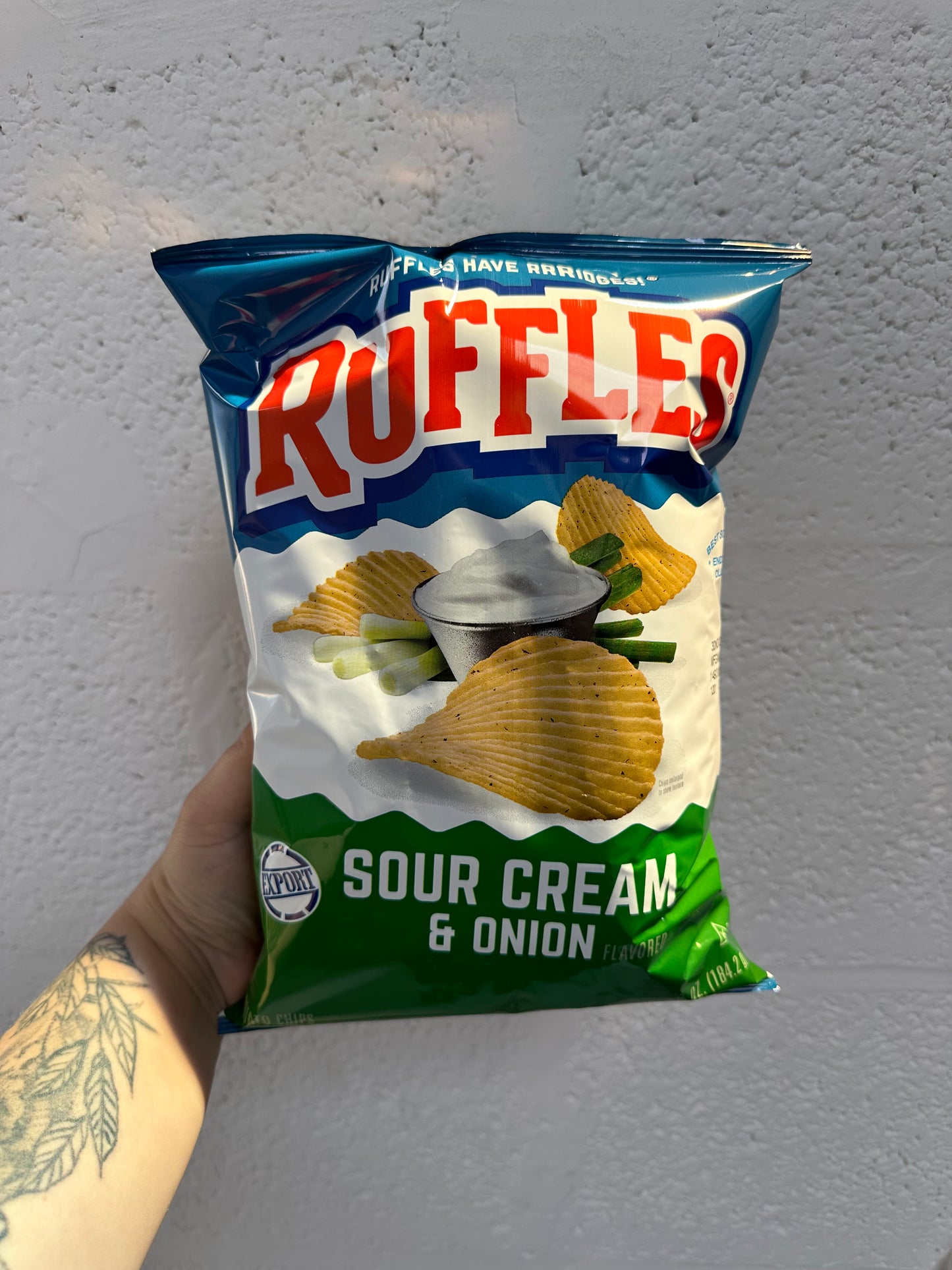 Ruffles Potato Chips Sour Cream & Onion 6.5oz 184g