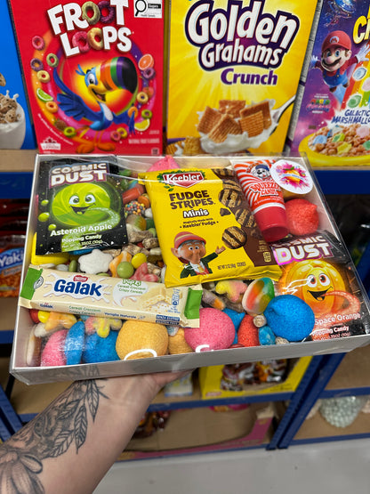Peachy Mega Munch Box