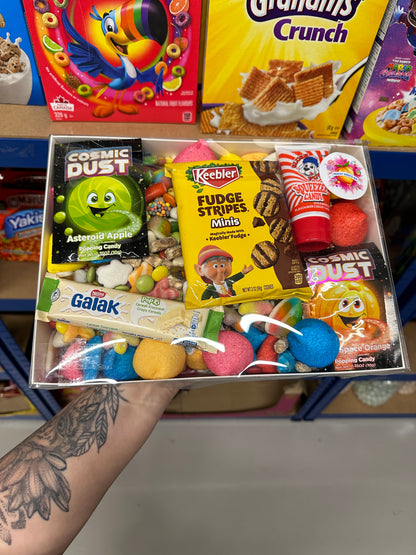 Peachy Mega Munch Box