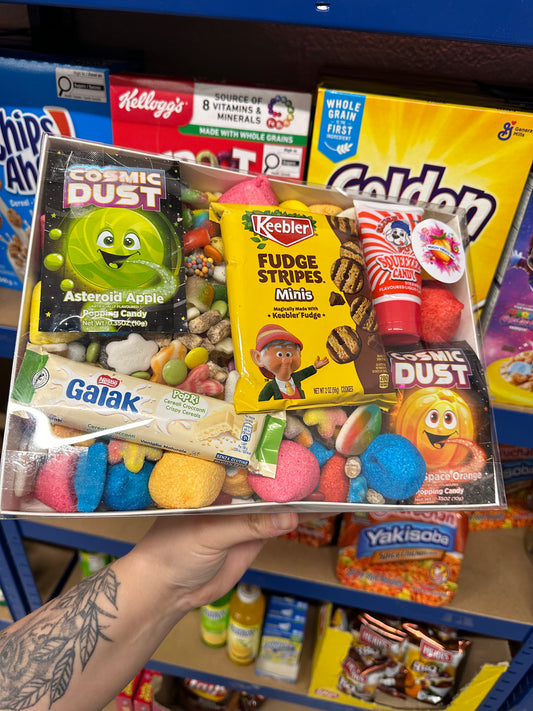 Peachy Mega Munch Box